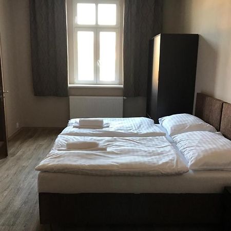 Апартаменты Zeyer Aparments Теплице Экстерьер фото